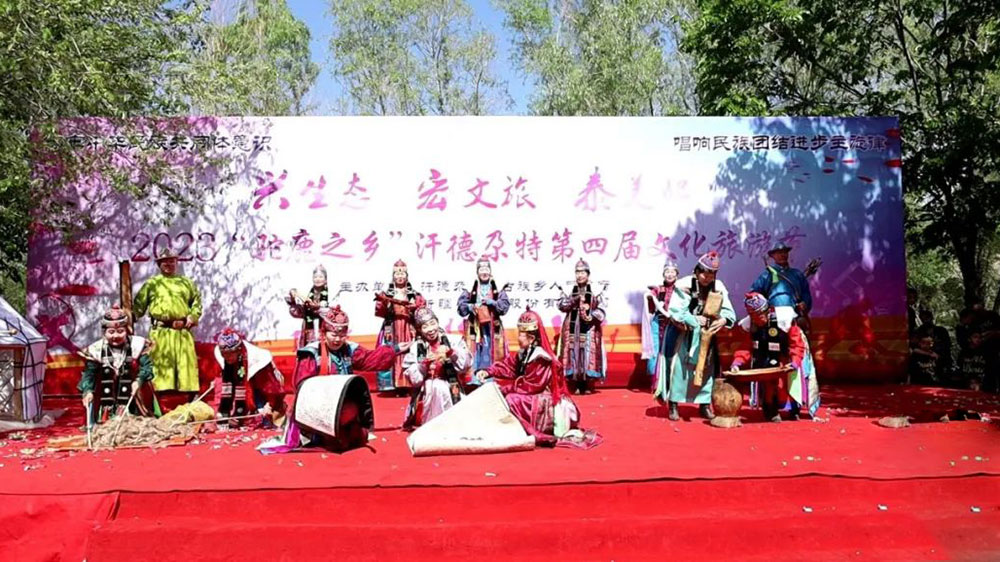 新疆：2023“駝鹿之鄉(xiāng)”汗德尕特第四屆文化旅游節(jié)正式開幕，大力推動旅游業(yè)高質(zhì)量發(fā)展！