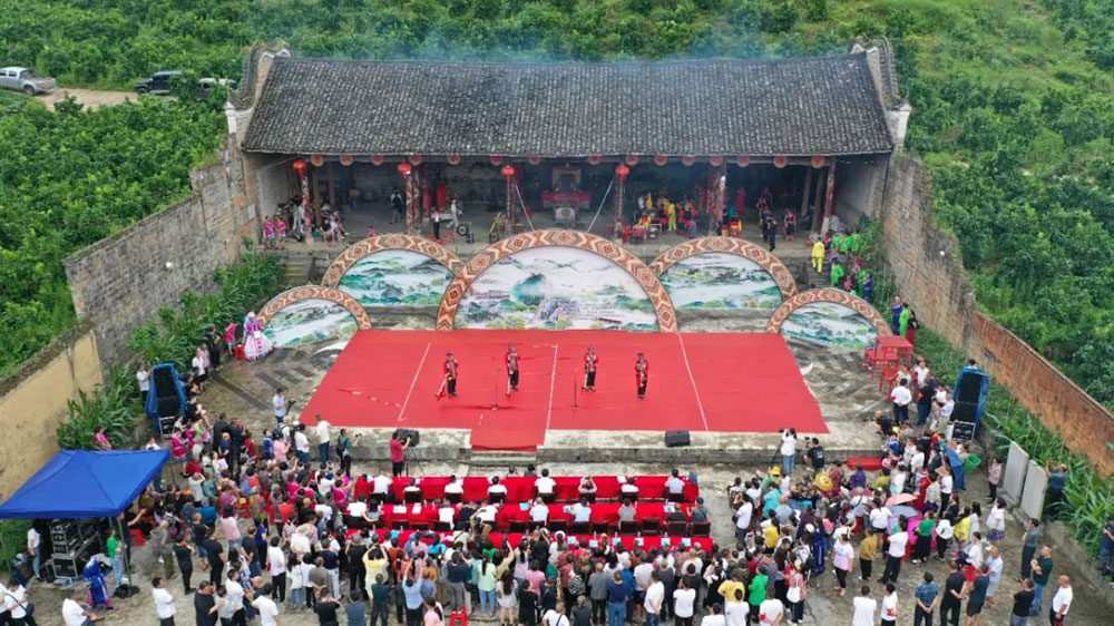 重慶：秀山首屆“土家族文化旅游節(jié)”活動(dòng)舉行，塑造四季旅游品牌，助力鄉(xiāng)村振興！