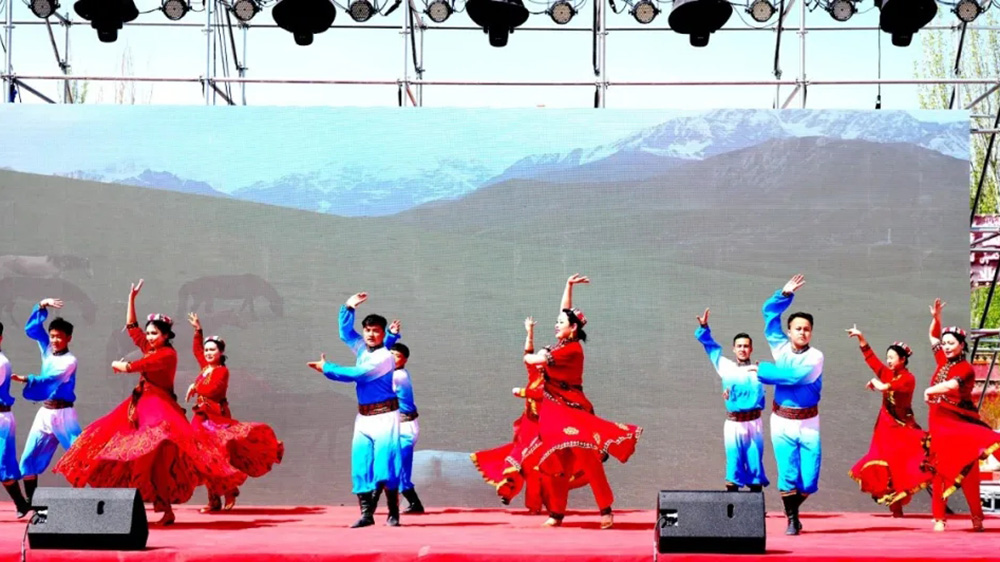 新疆：溫宿縣2024年第六屆鄉(xiāng)村文化旅游節(jié)啟動(dòng)，推動(dòng)鄉(xiāng)村旅游經(jīng)濟(jì)發(fā)展，賦能鄉(xiāng)村振興！