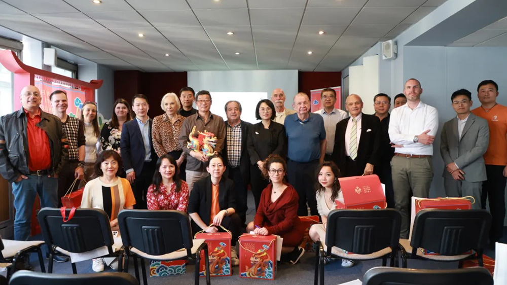 文旅：法國旅行商赴華考察踩線團(tuán)啟動(dòng)儀式在巴黎舉行，進(jìn)一步促進(jìn)中法雙向旅游交流合作！